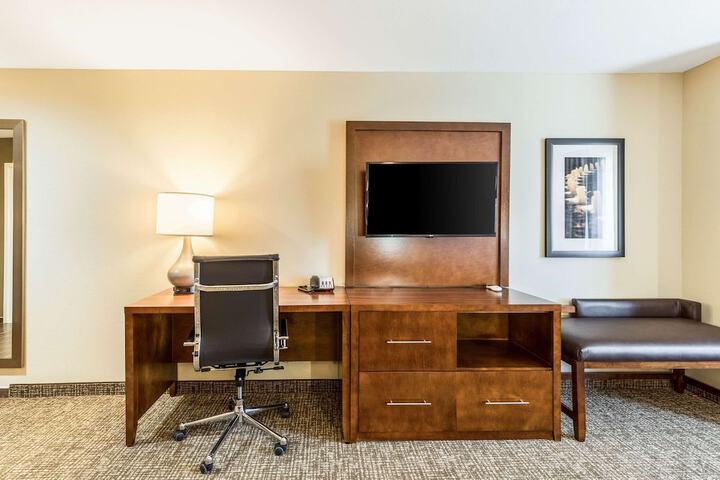 Room 13 of 39
