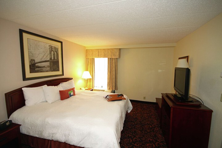 Room 26 of 47