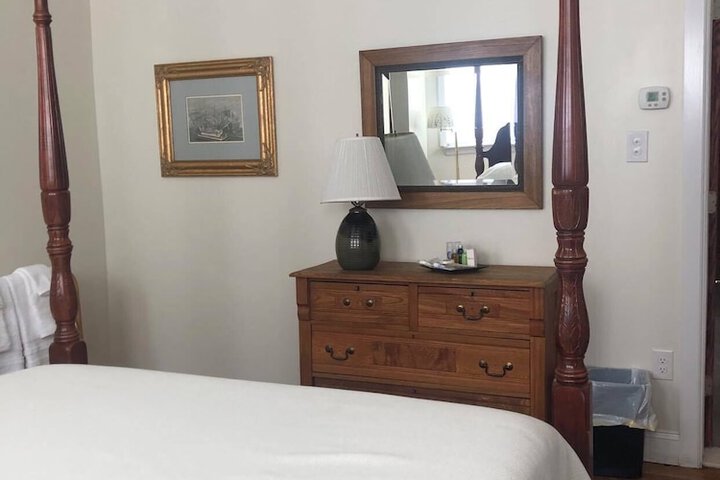 Cannon Hill Inn