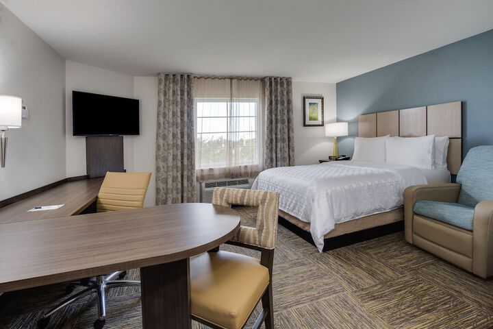 Room 11 of 33