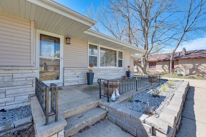 Newly Remodeled Home in Storm Lake w / Private Yard