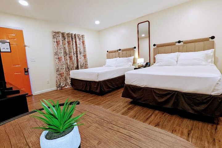 The Honey Bee Motel