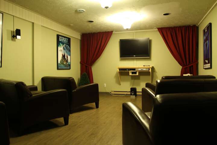 Red Tree Lodge