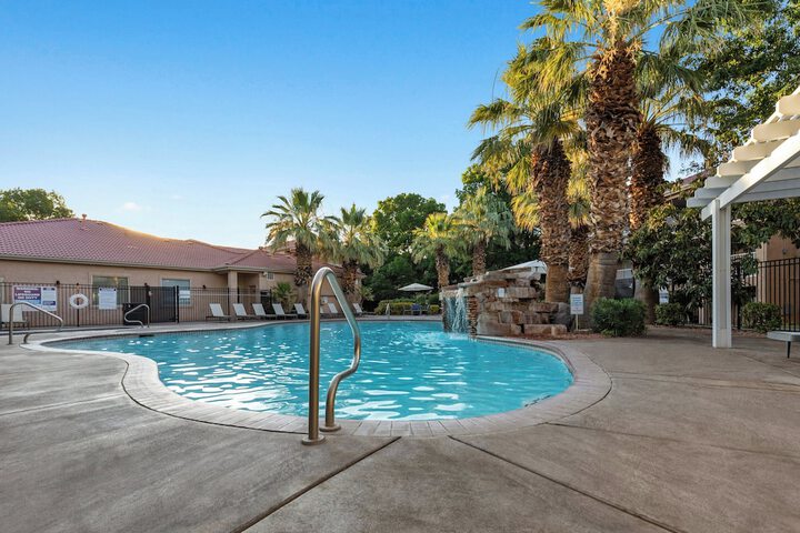 Pool 7 of 26