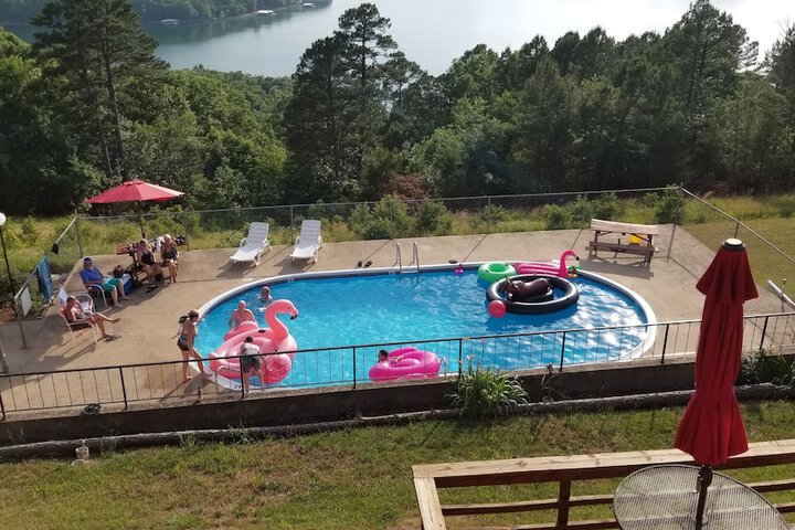 Pool 20 of 53