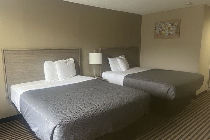 Room 13 of 23