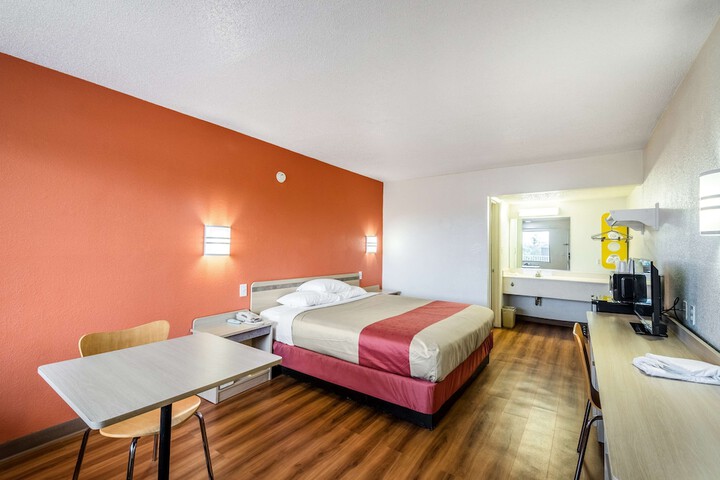 Room 22 of 29