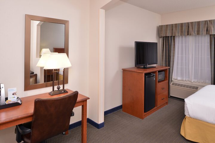 Room 70 of 111