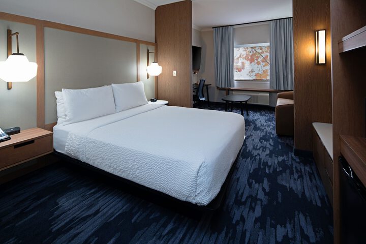 Room 9 of 20