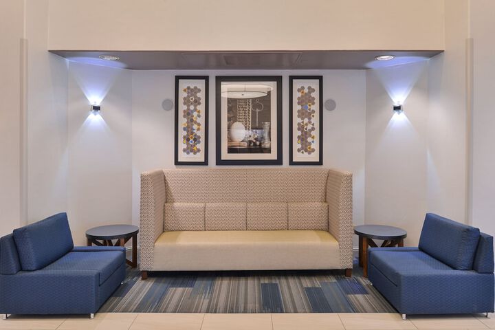 Hotel 2 of 86