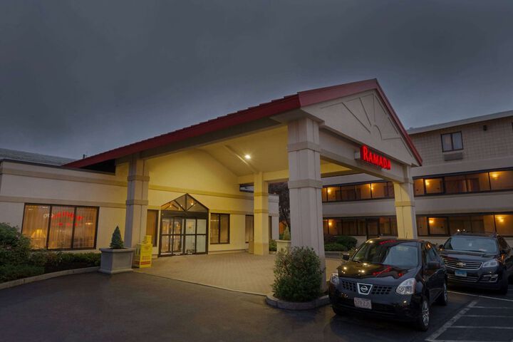 Hotel 2 of 33