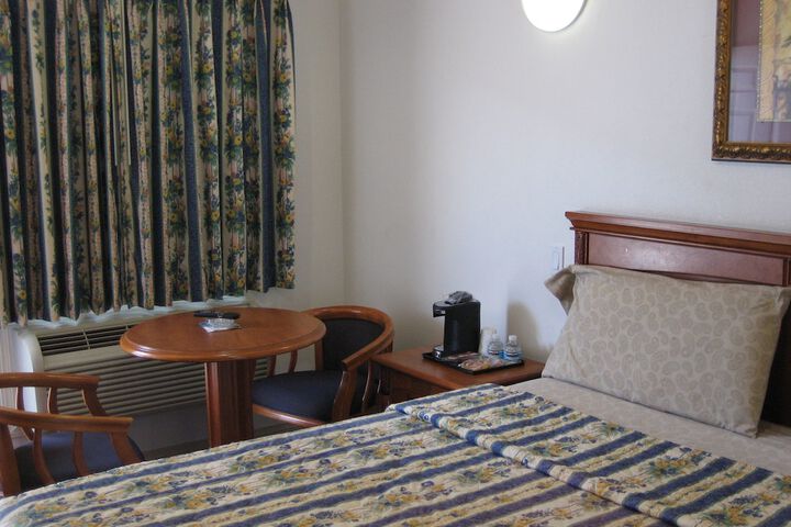 Room 19 of 52