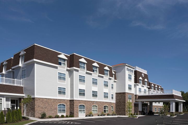 Hotel 2 of 32