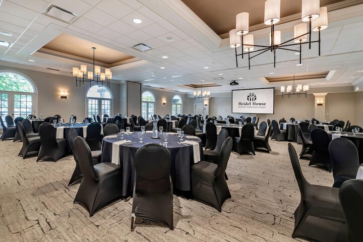 Heidel House Hotel and Conference Center an Ascend Collection Hotel
