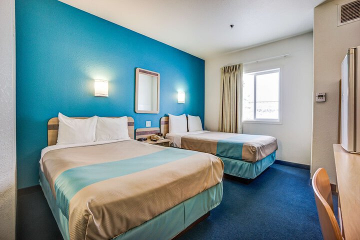 Room 20 of 44