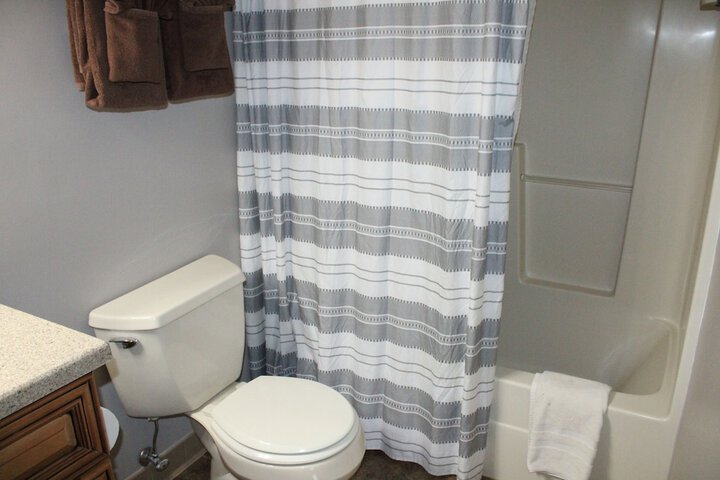 Room 160 of 374