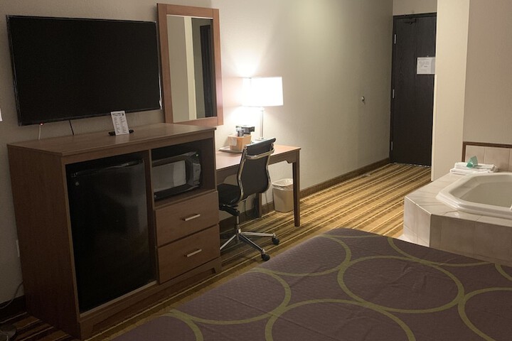 Room 18 of 60