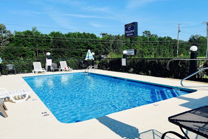 Pool 7 of 30