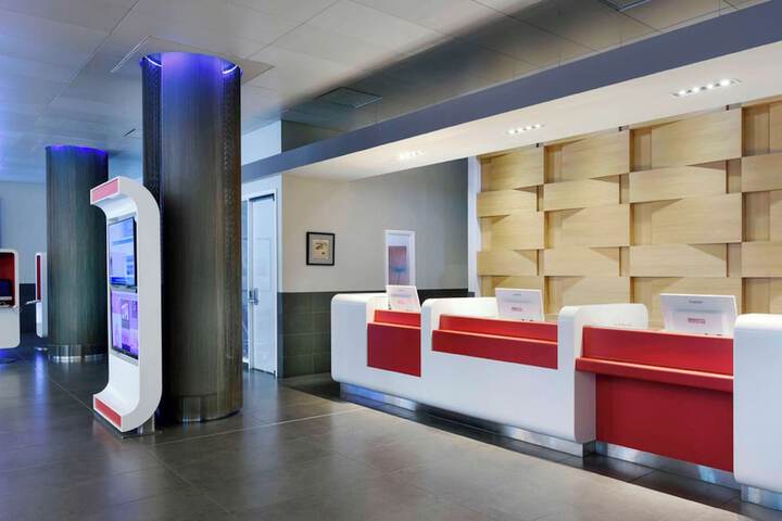 DoubleTree by Hilton Ottawa Downtown