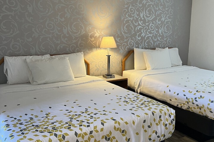 Room 21 of 65