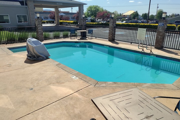 Holiday Inn Express Newberg - Wine Country by IHG