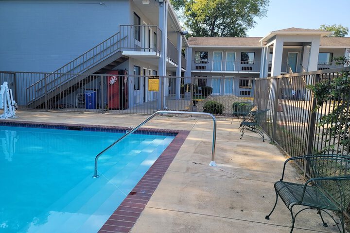 Pool 7 of 40