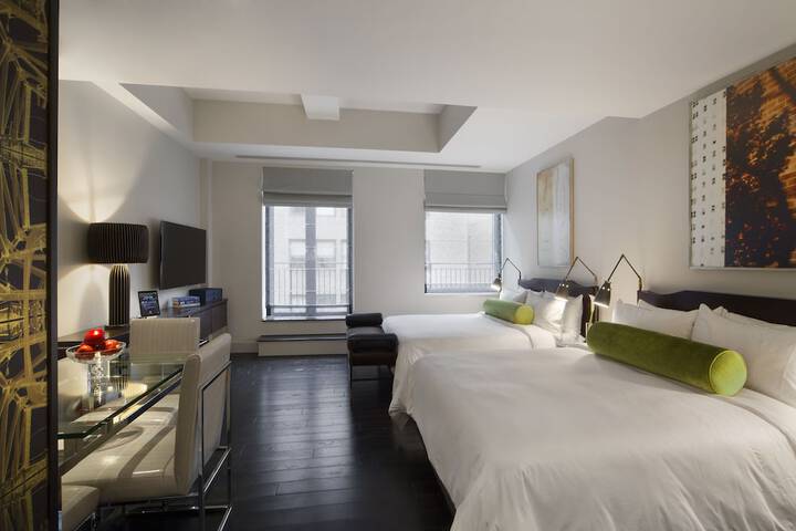 Room 27 of 122