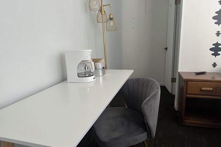 Room 13 of 25