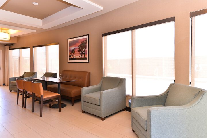 Holiday Inn Express & Suites Indio - Coachella Valley by IHG