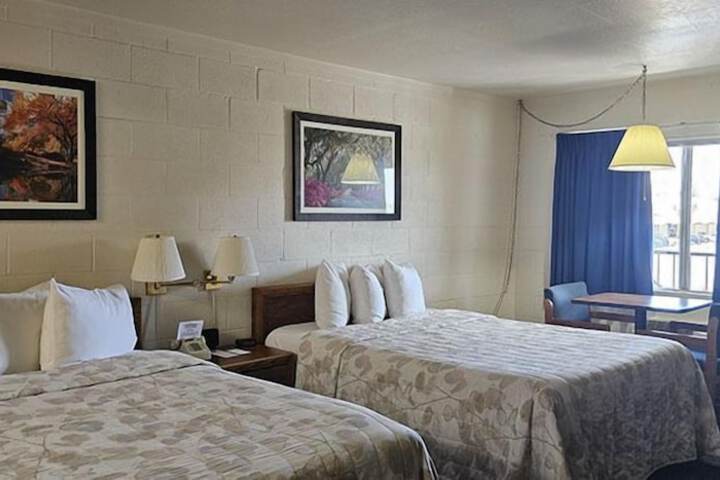 Room 25 of 33