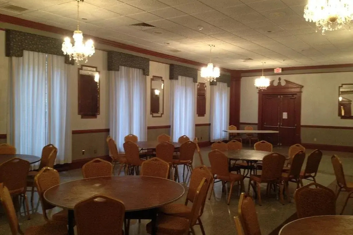 Travel Hotel & Suites
