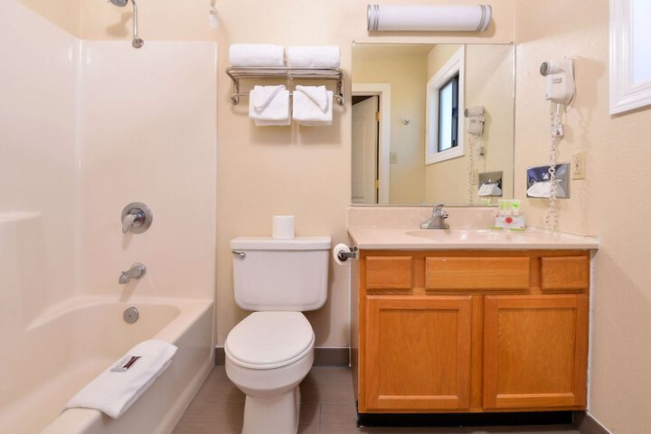 Room 15 of 31