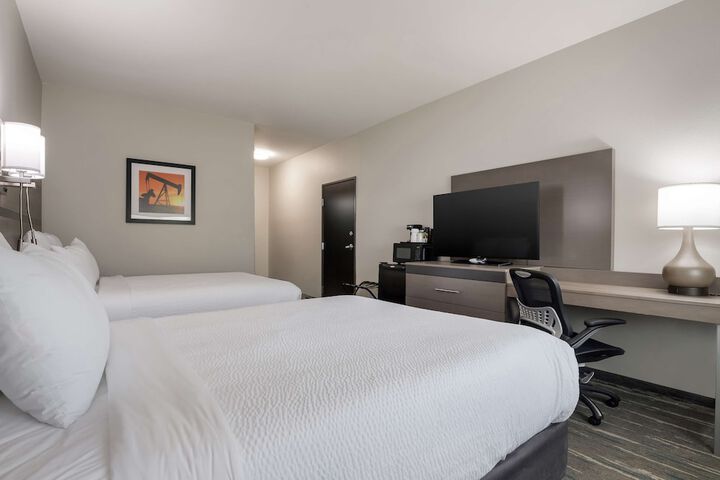 Room 9 of 26