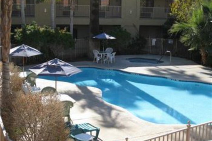 Pool 6 of 24