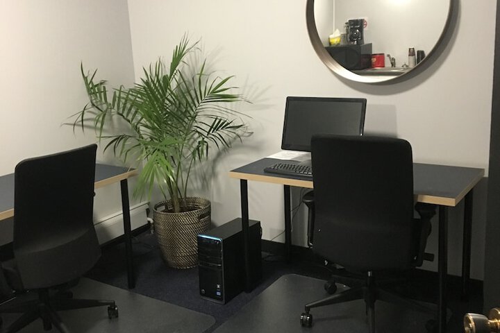 Business Center 74 of 75
