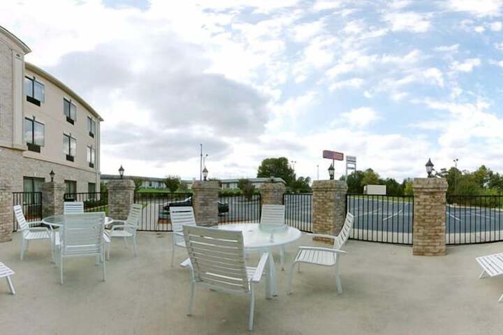Terrace/Patio 44 of 45
