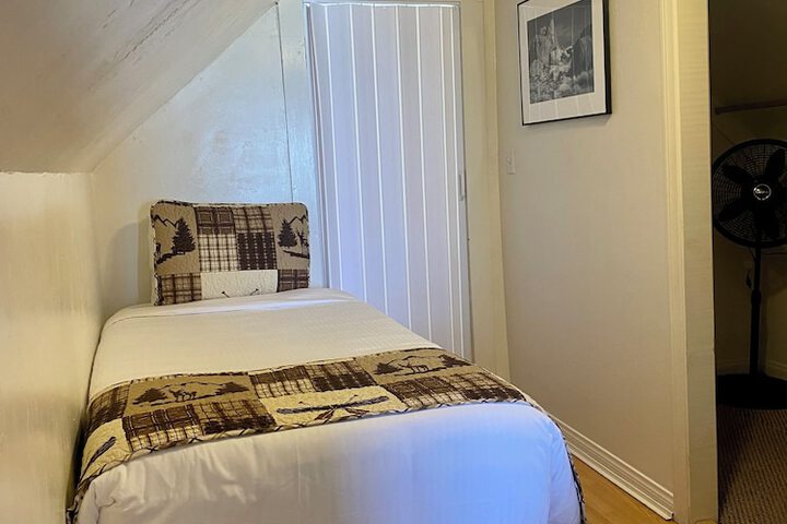 Room 65 of 116
