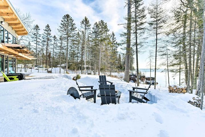 Office & Fire Pit: Waterfront Lake Superior Cabin!