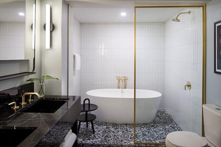 Kimpton Alton Fishermans Wharf by IHG