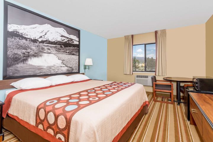 Super 8 by Wyndham Dillon / Breckenridge Area