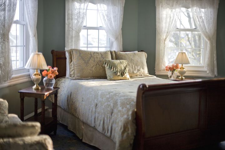 Room 8 of 22