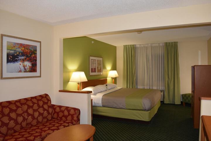 Room 38 of 53