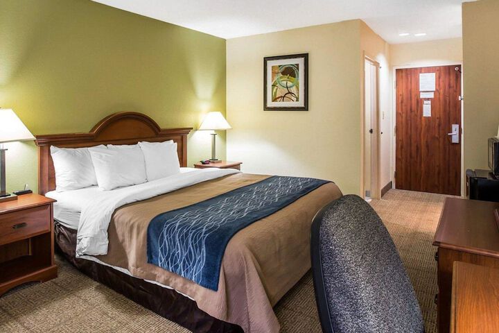 Room 9 of 26
