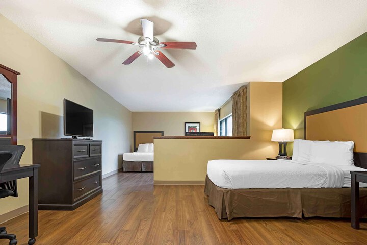 Room 19 of 26