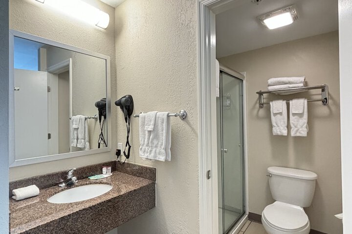 Room 21 of 31