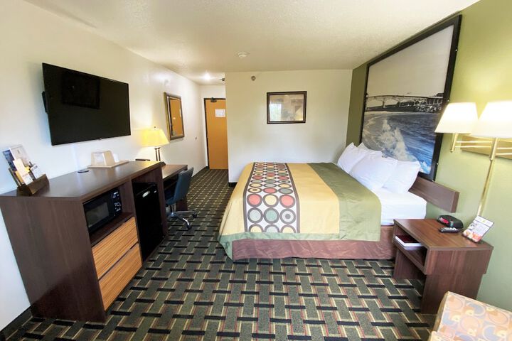 Room 20 of 40