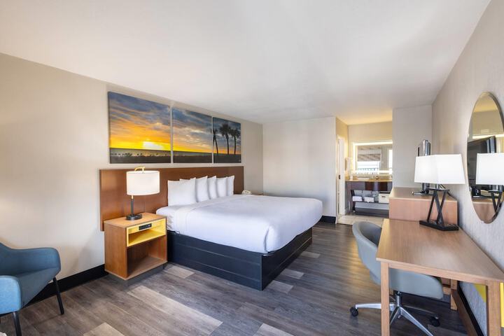 Days Inn by Wyndham Port Charlotte / Punta Gorda