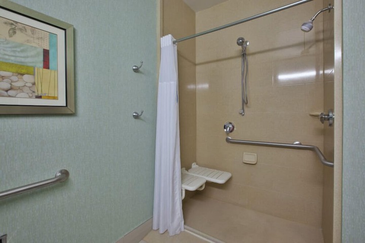 Room 17 of 42