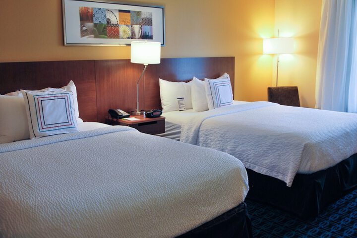 Room 13 of 28