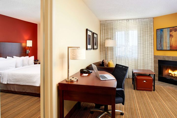 Room 16 of 25